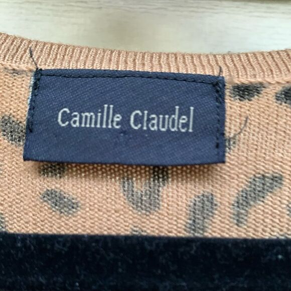 Camille Claude leopard print short sleeved top, crew neck, great condition, XL - Picture 2 of 7
